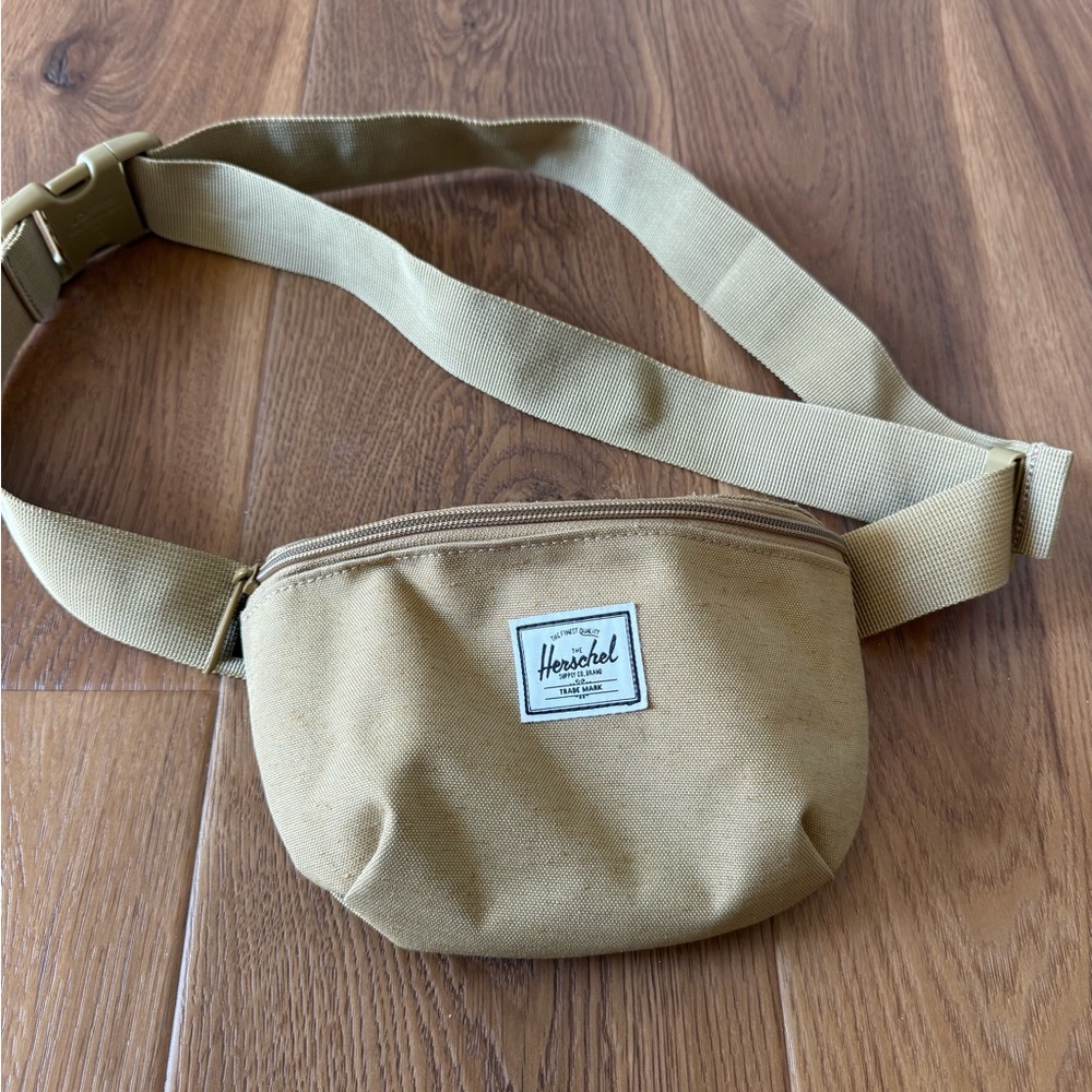 Herschel Supply Company Khaki Belt Bag
